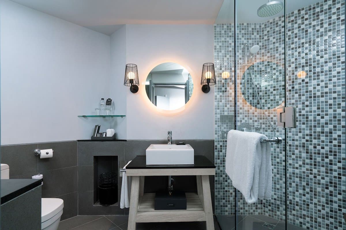 Hard Rock Hotel Bali-Deluxe King:Two Queens-6