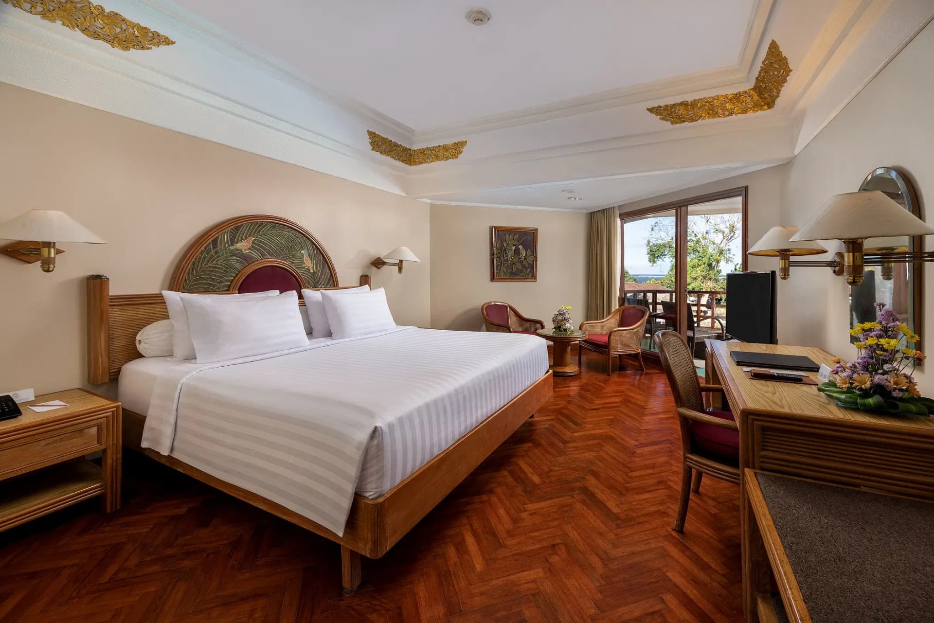 Prama-Deluxe Seaview-3