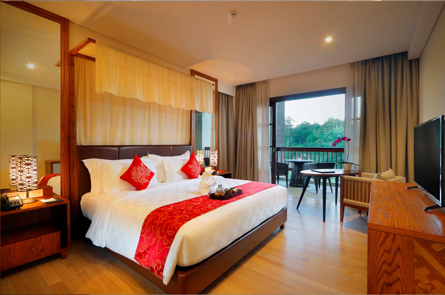 Royal Tulip Springhill Resort-Family Suite Room-4