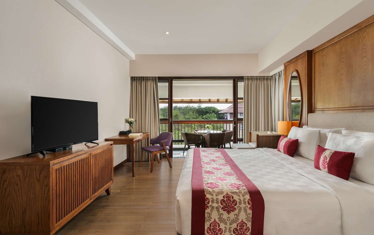 Royal Tulip Springhill Resort-Family Suite Room-5