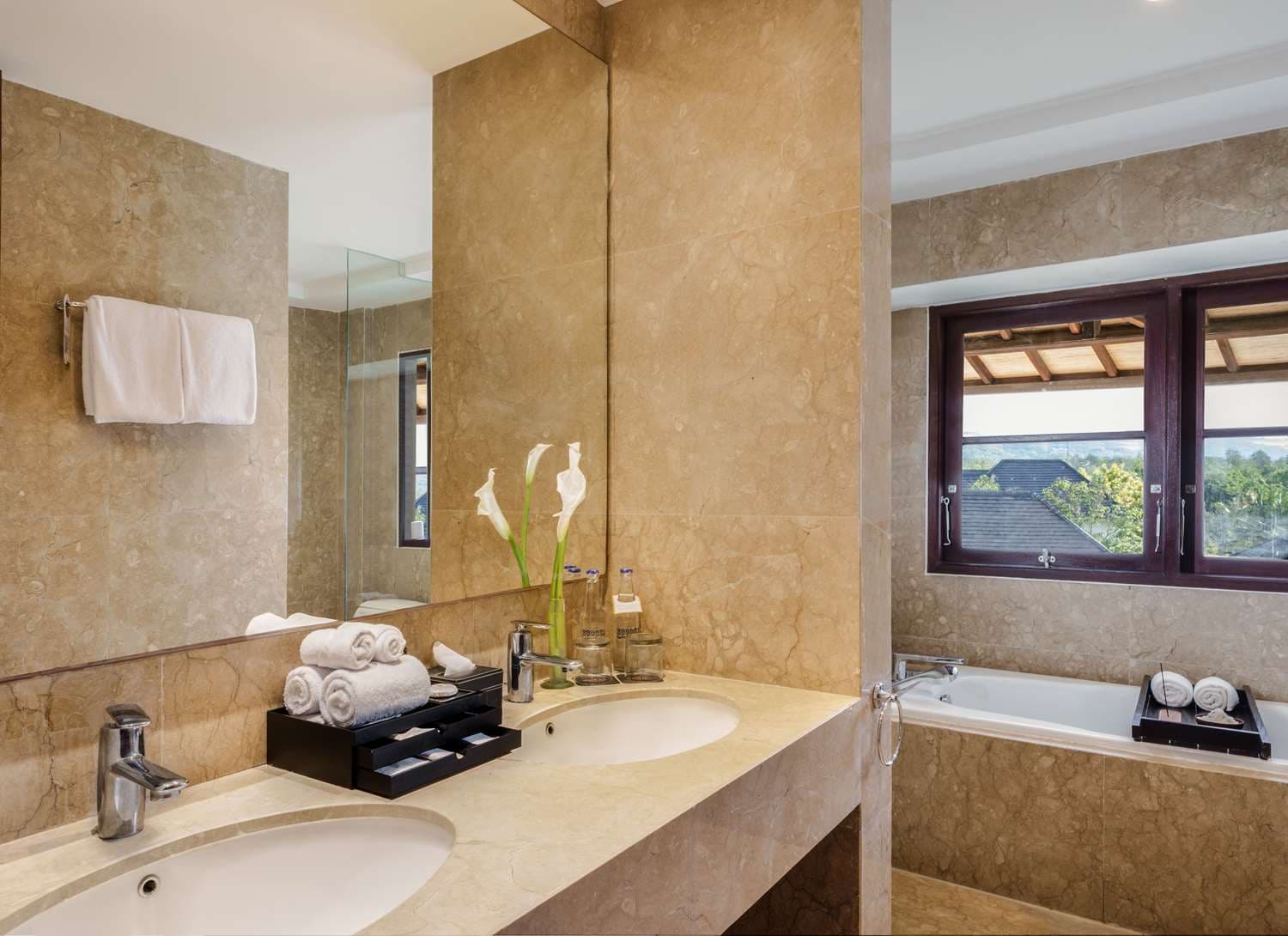 Royal Tulip Springhill Resort-Family Suite Room-7