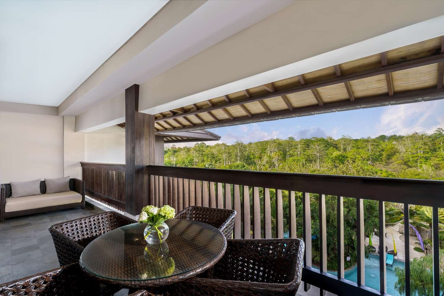 Royal Tulip Springhill Resort-Family Suite Room-8