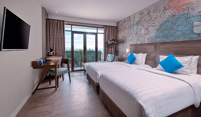 Wyndham-Executive Twin Balcony-1