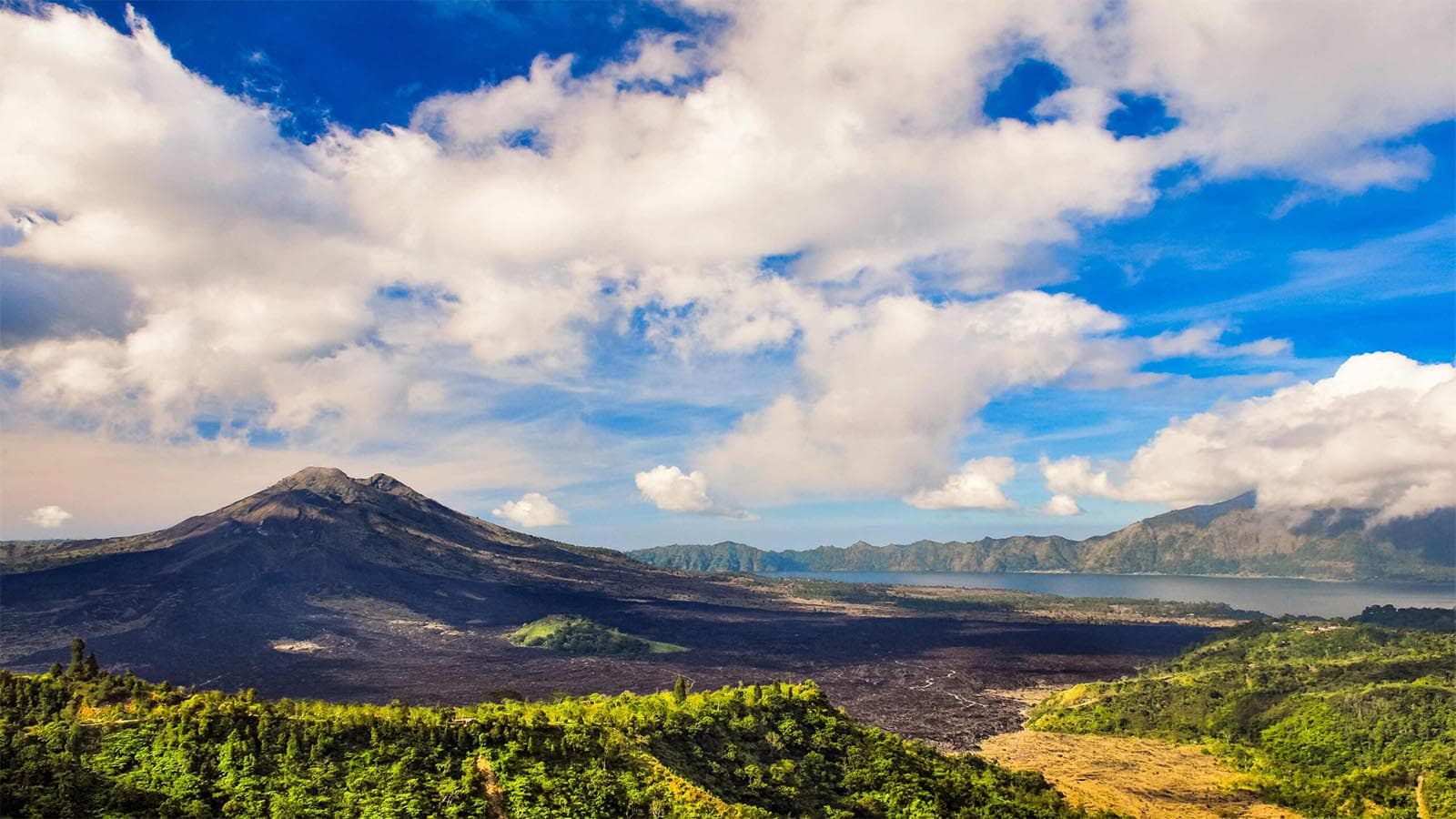 Untitled-1_0000_volcano-lake-view6
